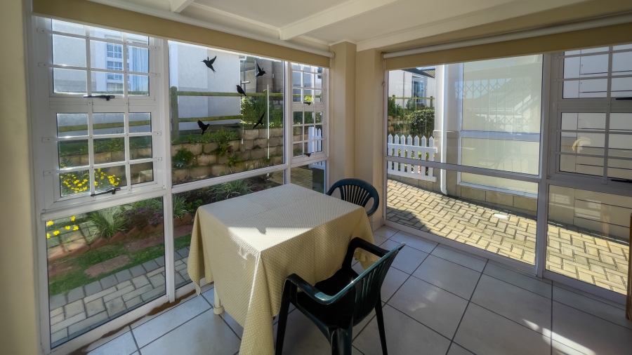 2 Bedroom Property for Sale in Heiderand Western Cape
